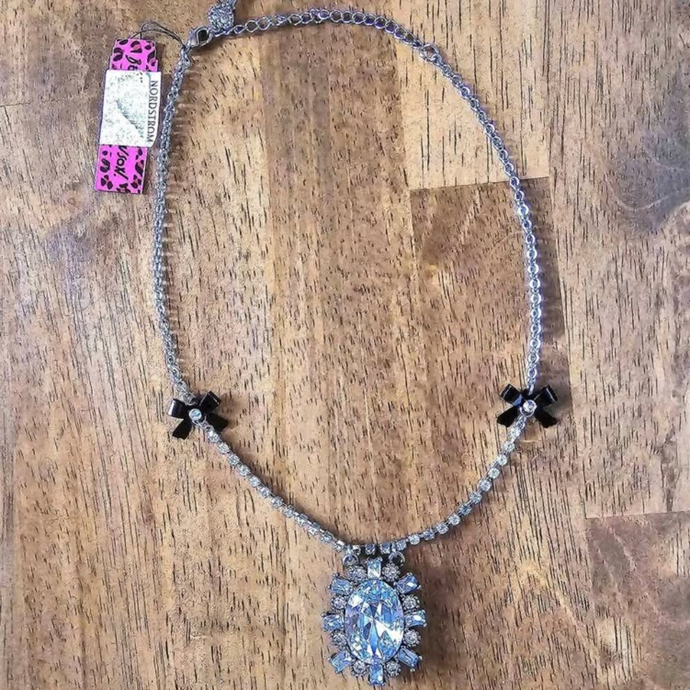 New Betsey Johnson Silver Tone Black Bow Bling Heart Key Adjustable Necklace